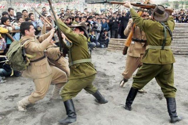 Şanlıurfa&rsquo;Da &Ccedil;anakkale Destanı Sahnelendi 1
