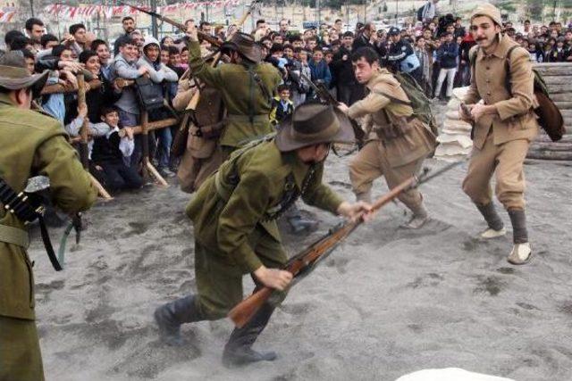 Şanlıurfa&rsquo;Da &Ccedil;anakkale Destanı Sahnelendi 2