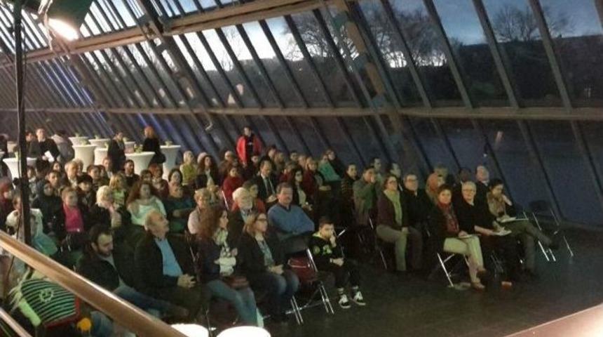 Karakulak, Almanya&lsquo;da &rsquo;g&ouml;&ccedil;menler&rsquo; Konulu Sempozyuma Katıldı