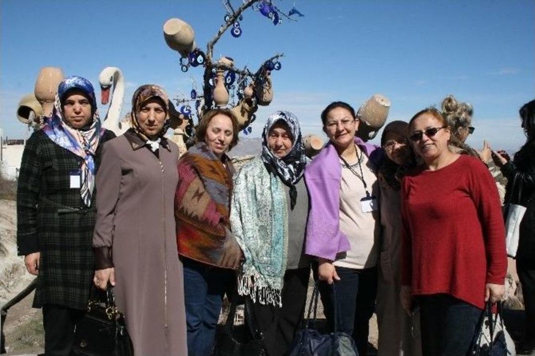 Kadın &Ccedil;ift&ccedil;ilere Teknik Ve Turistik Gezi