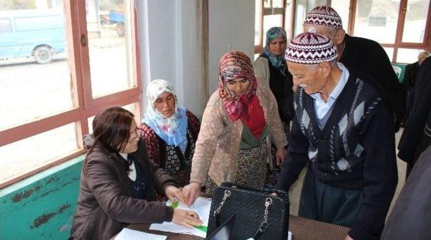 Manavgat&rsquo;ta &Uuml;reticilere "bitki Koruma &Uuml;r&uuml;nleri Uygulama Eğitimi" Verildi