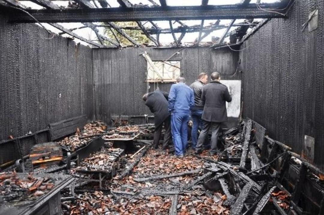 Kozcağız&rsquo;da 3 İşyeri K&uuml;l Oldu