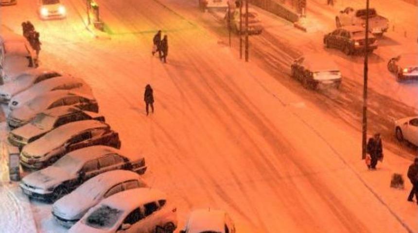 Erzurum'a Kara Kış Geri D&ouml;nd&uuml;