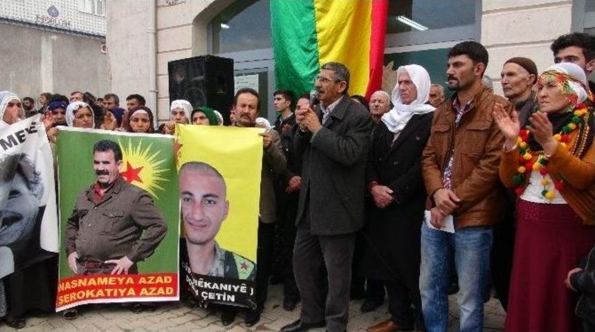 Ypg&rsquo;li &Ccedil;etin&rsquo;in Ailesine Taziye Ziyareti