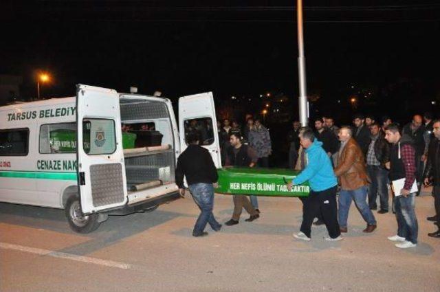 Tarsus'ta Motosiklet Devrildi: 1 Öldü, 1 Yaralı