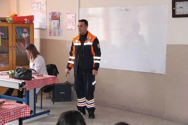 Mehmet Akif Ersoy İlkokulunda Deprem Tatbikatı Gerçeği Aratmadı