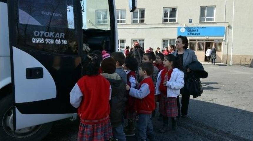 Yakutiye Belediye Başkanı Ali Korkut, K&ouml;y &Ccedil;ocuklarının Amcası