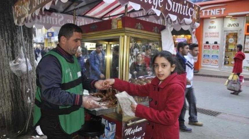 Bu Simit Satış Noktasının Aylık Kirası 4 Bin Tl