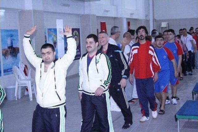 T&uuml;rkiye &Ouml;zel Sporcular İkinci B&ouml;lge Y&uuml;zme Şampiyonası Alanya&rsquo;da Başladı 2