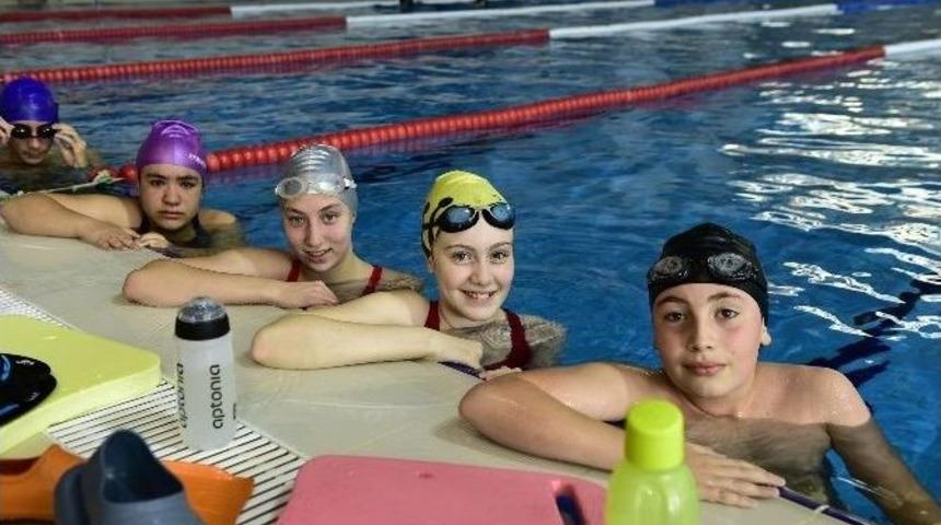 Mamak&rsquo;ın Başarısı İ&ccedil;in Y&uuml;zecekler