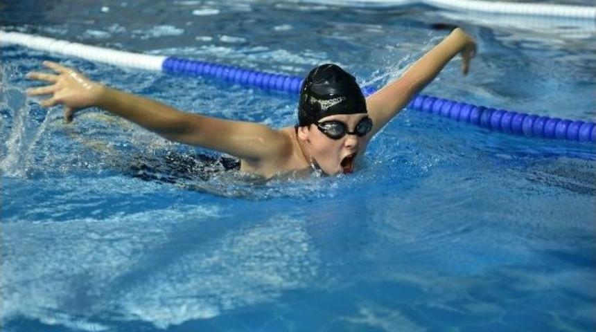 Mamak Yüzme Havuzunda Sezon Hazırlıkları Tamam