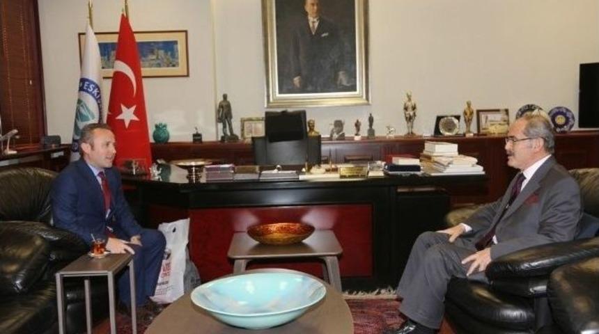 Başkan B&uuml;y&uuml;kerşen&rsquo;e &lsquo;t&uuml;rkiye&rsquo;nin En İyi Belediye Başkanı&rsquo; &Ouml;d&uuml;l&uuml;