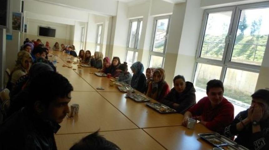 Ygs &Ouml;ncesi &Ouml;ğrencilere Moral Kahvaltısı