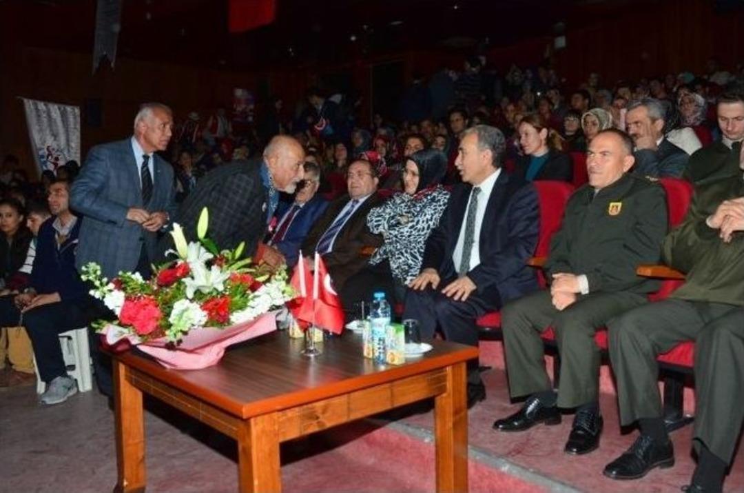 "bir Hilal Uğruna" Adana&rsquo;da