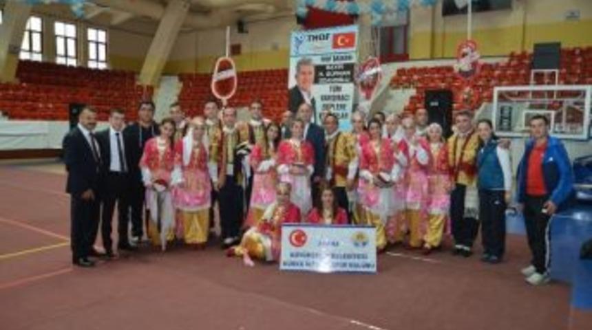 Halk Oyunlarında İki Dalda Birincilik