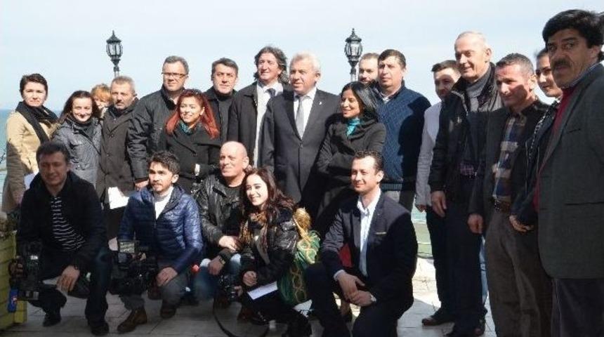 Salih Demir Gazetecilerle Bir Araya Geldi