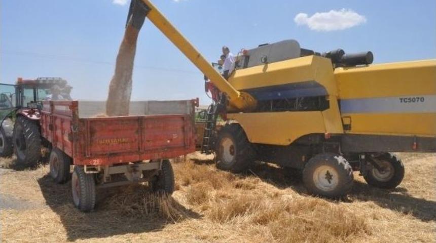 2 Bin 395 &Ccedil;ift&ccedil;iye 4 Milyon Lira Tarımsal Destek Verilecek