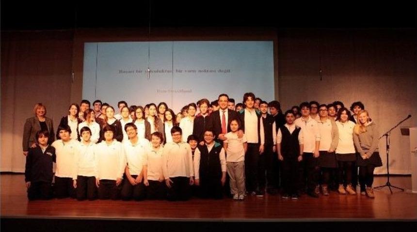 Belediye Başkanına Kızından Zor Soru