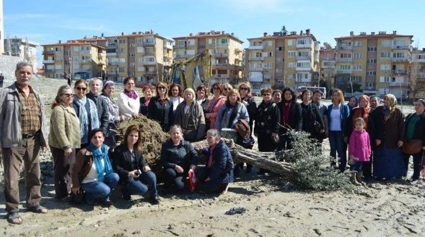 S&ouml;ke&rsquo;de &Ouml;ld&uuml;rlen Kadınların Anıları Anıt Parkta Yaşayacak