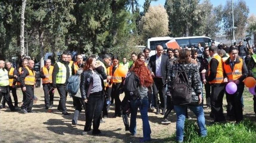 Ege &Uuml;niversitesinde Yine Gerginlik