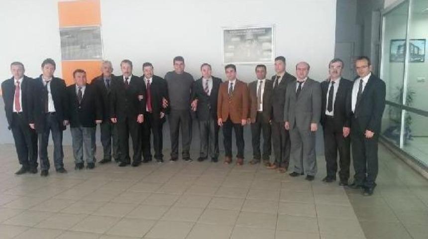 Ak Partili Başkanı Ziyaret Eden Okul M&uuml;d&uuml;rlerine Eğitim Sen&rsquo;Den Tepki