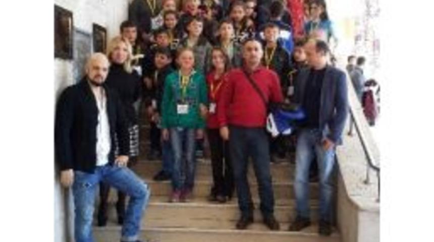 K&ouml;y &Ccedil;ocuklarına &lsquo;opera Tur&rsquo;