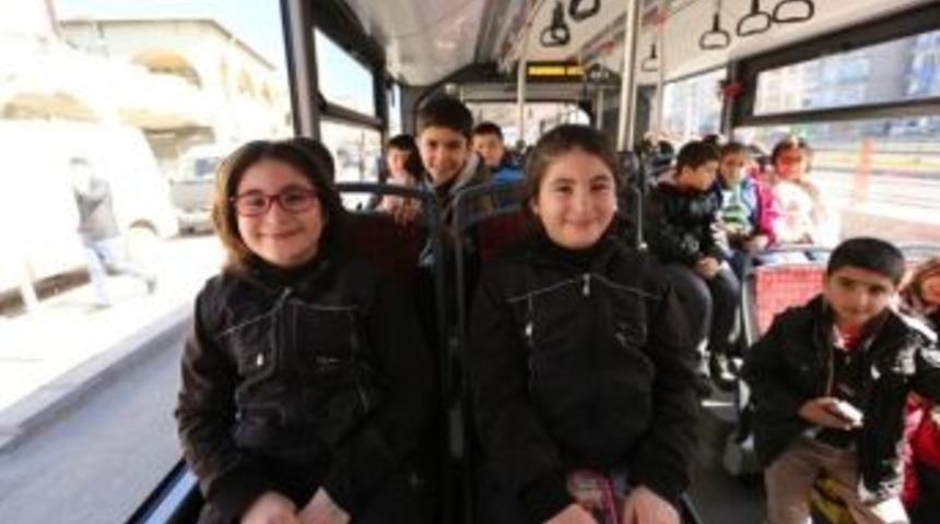 &Ouml;ğrenciler Tramb&uuml;s Turu Yaptılar