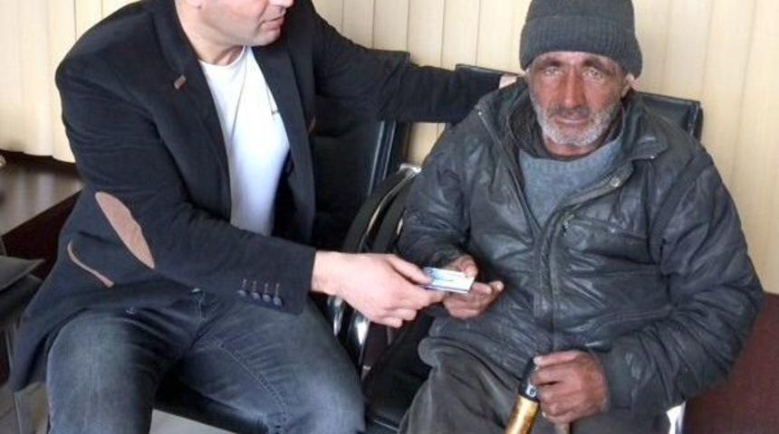 &Ouml;zalplı Minib&uuml;s&ccedil;&uuml;lerden &Ouml;rnek Davranış