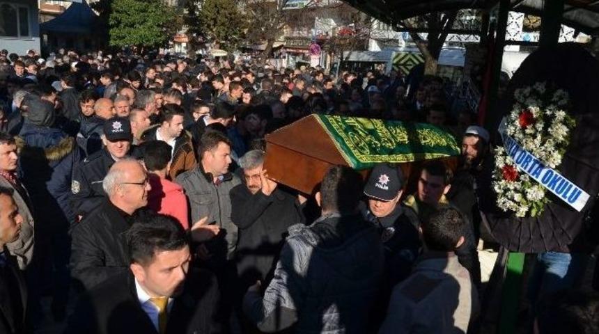 İntihar Eden Polis Memuru Fatsa&rsquo;da Toprağa Verildi