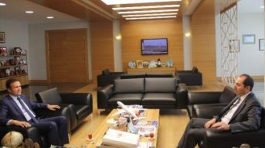 Karaca&rsquo;dan Rekt&ouml;r Alkan&rsquo;a Ziyaret