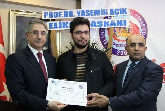 Elazığ&rsquo;da &rsquo;girişimcilik Eğitimi&rsquo; Alan Kursiyerlere Sertifika Verildi 1