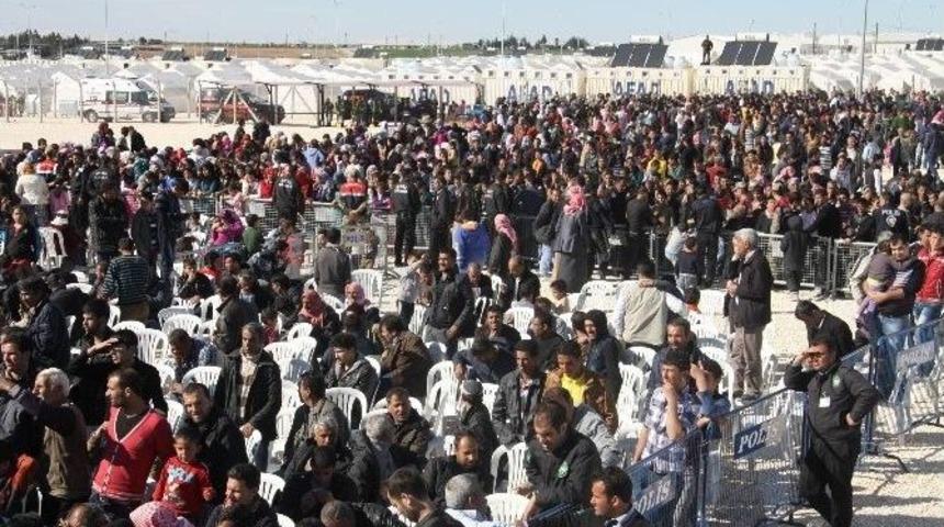 Emine Erdoğan&rsquo;ın A&ccedil;ılışını Yaptığı Kamptaki Suriyeliler Daha Fazla Yardım İstiyor