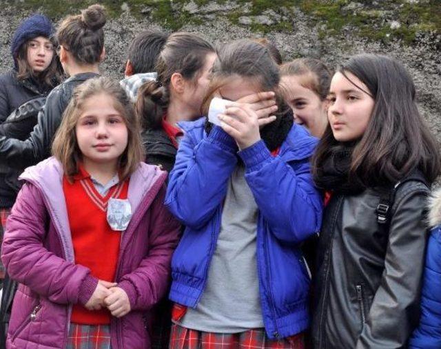 Kalp Krizinden &Ouml;len &Ouml;ğretmen G&ouml;zyaşlarıyla Uğurlandı 1