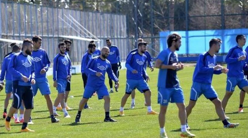 Adana'da Iki Takımın Derbi Hazırlıkları S&uuml;r&uuml;yor