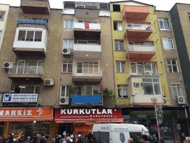 İzmir'de Tabanca Ile Karakola Giden Kız Kardeşlerden Cinayet Itirafı (2)- Yeniden