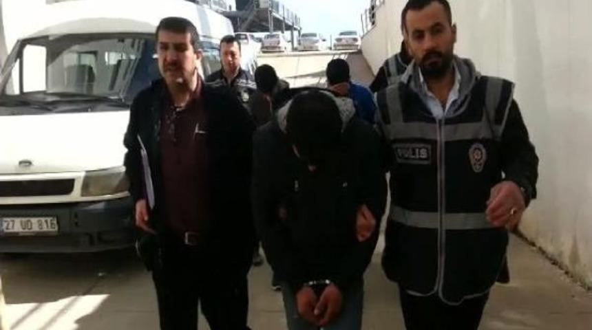 Silahlı Market Soygunu Kamerada (2)