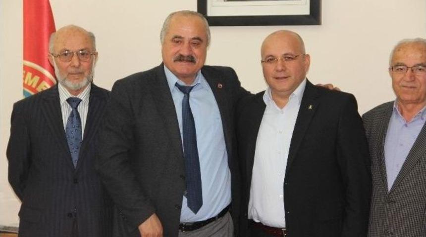 &Ouml;zcan Ve Namal&rsquo;dan Emekliler Derneğine Ziyaret