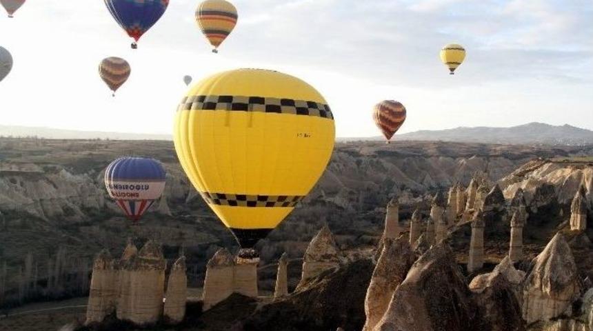 Kapadokya&rsquo;yı İki Ayda 209 Bin Turist Ziyaret Etti