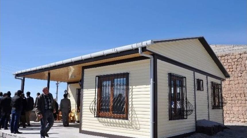 &Ouml;z&uuml;rl&uuml; Aileye Sydv&rsquo;den Prefabrik Ev