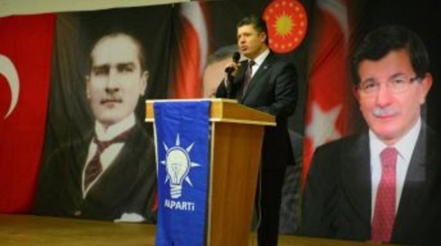 &Ouml;zkan&rsquo;dan Paralel Yapı A&ccedil;ıklaması: