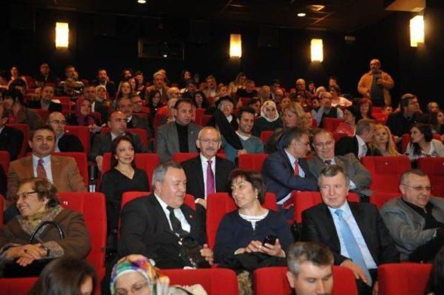 Kılıçdaroğlu, 'manda Yuvası' Adlı Sinema Filmini Izledi