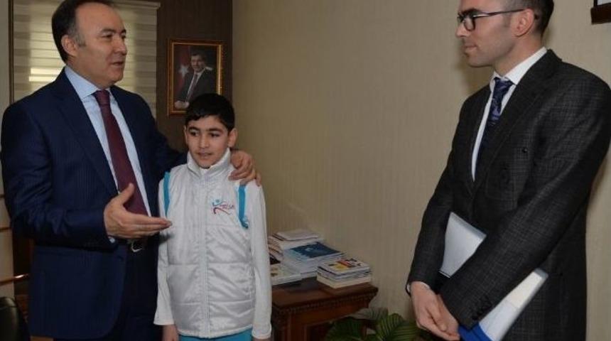 Buz&rsquo;da Ve Tenis&rsquo;te Tarih Yazdılar