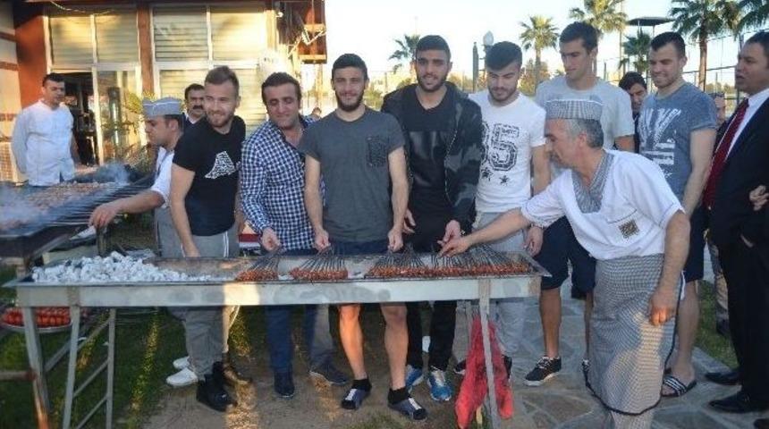 Adana Demirspor&rsquo;da Mangal Partisi