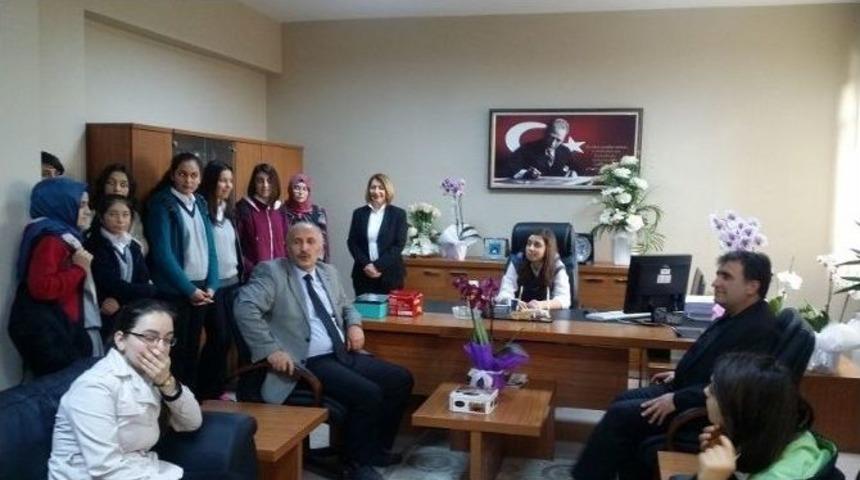 &Ouml;ğrenciler&rsquo;den Vergi Dairesine Ziyaret