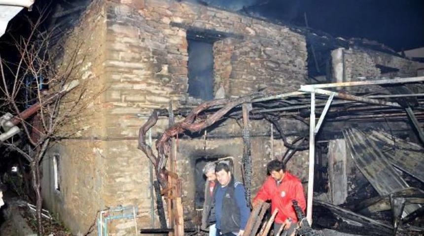 4 Yaşındaki Musa Yanarak &Ouml;ld&uuml;