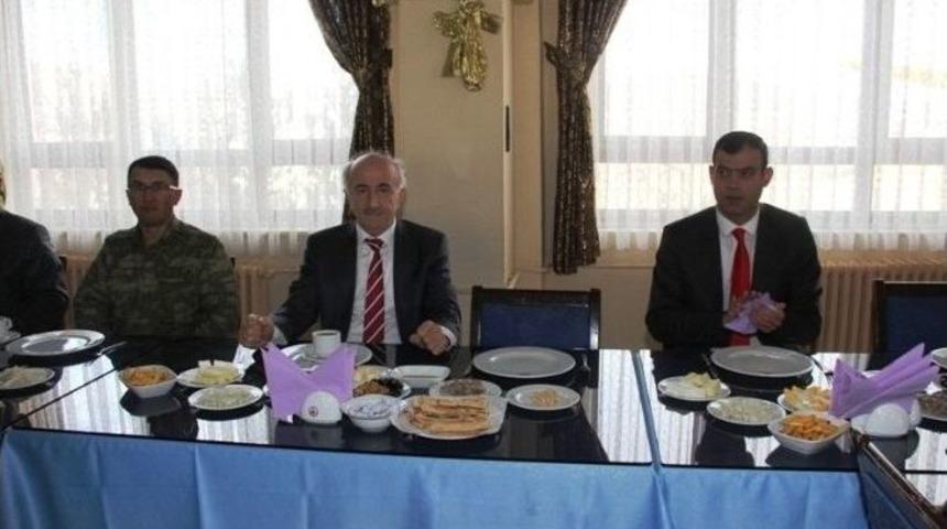 Kurum M&uuml;d&uuml;rleri İstişare Toplantısı Yapıldı