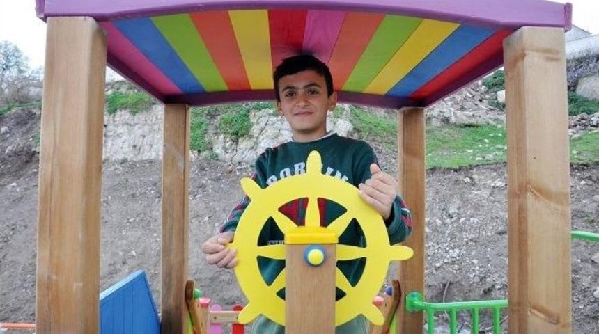 Güzelhisar’da Çocuklar Mutlu