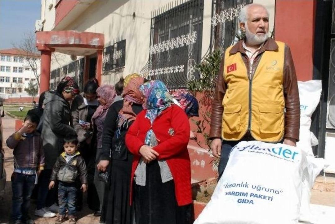 Gıda Yardımı, Suriyeli Aileleri Sevindirdi