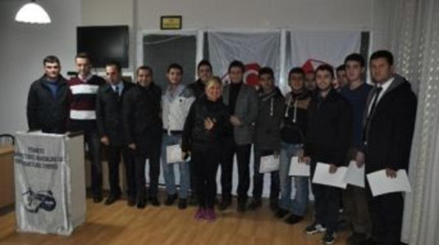 Hakem Ve G&ouml;zlemcilere Spor Ve Beslenme Anlatıldı