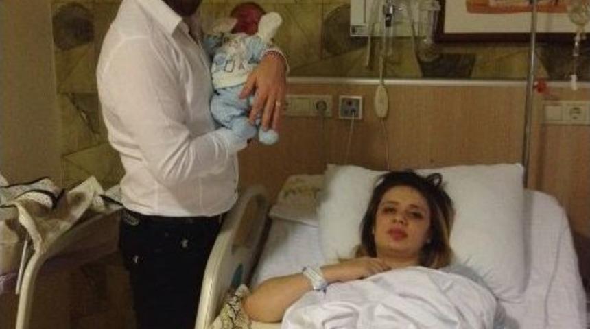 Koray Ve Leyla Ustabaşı &Ccedil;iftinin Mutlu G&uuml;n&uuml;